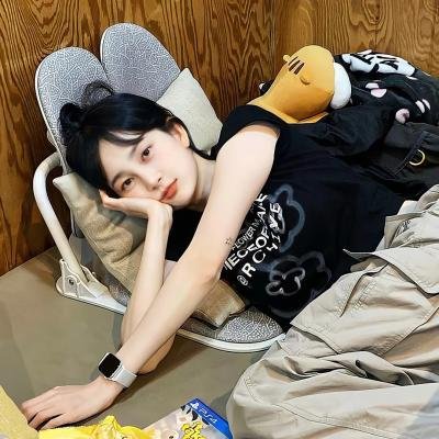 怪胎、先知和女巫的新圣餐 海报